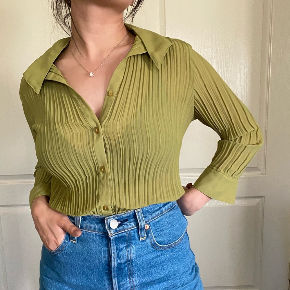 Green vintage button down blouse